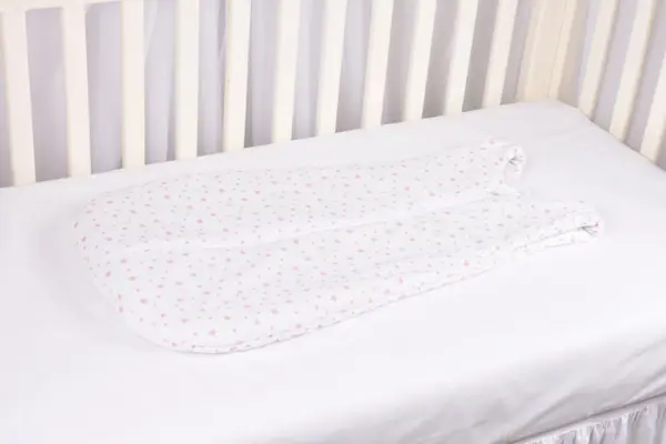 Saculet de dormit gros din bumbac model stelute 6-12 luni