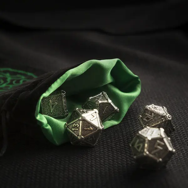 Saculet de zaruri - Velur - Negru & Verde | Q Workshop