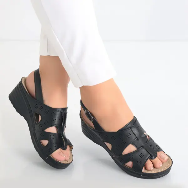 Sandale dama cu platforma Negre din Piele Ecologica Darosa