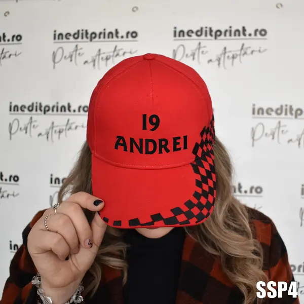 Sapca cu personalizare BRODATA pentru adulti SSP4 GRAND PRIX, ROȘU CU NEGRU