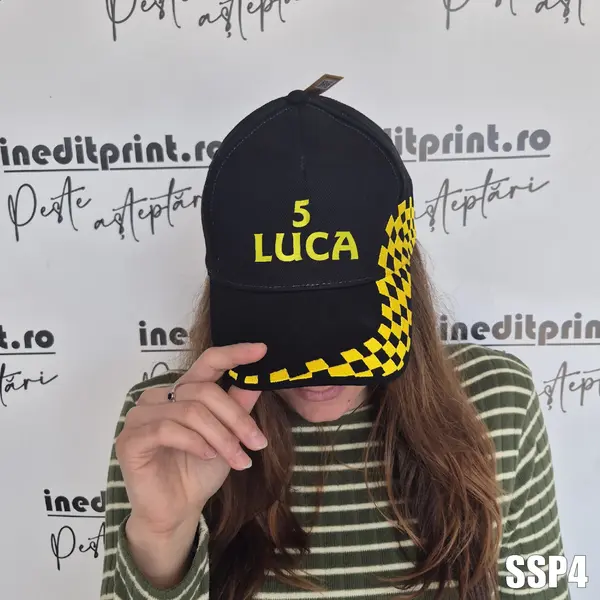 Sapca cu personalizare BRODATA pentru adulti SSP4 GRAND PRIX, NEGRU CU GALBEN