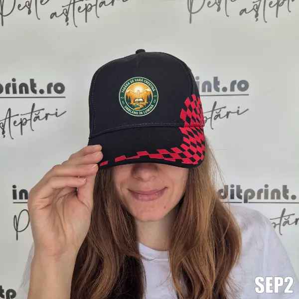 Sapca personalizata pentru adulti cu logo Tabara SEP2 NEGRU CU ROSU, GRAND PRIX
