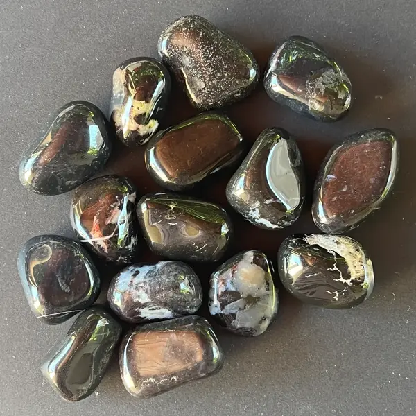 Sardonix piatra curajului si protectiei, piatra rulata, m1, negru model L