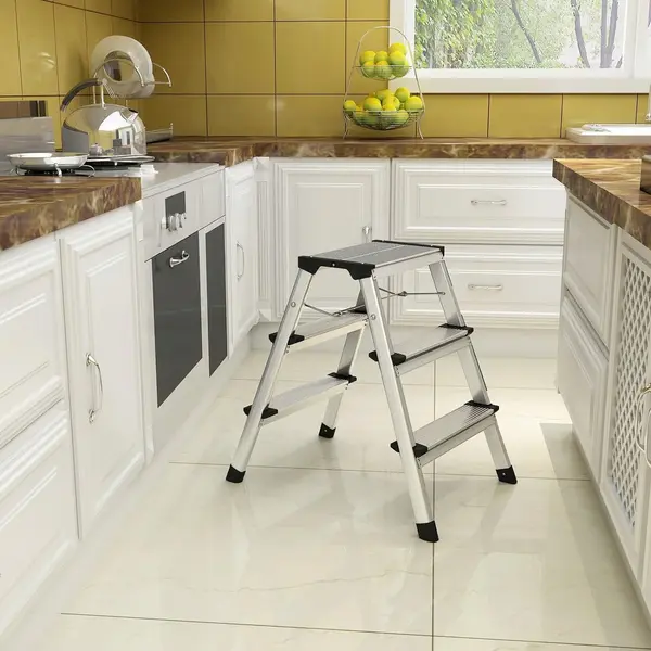 Scara aluminiu 3 trepte pliabila – usoara, stabila, antiderapanta, 150 kg
