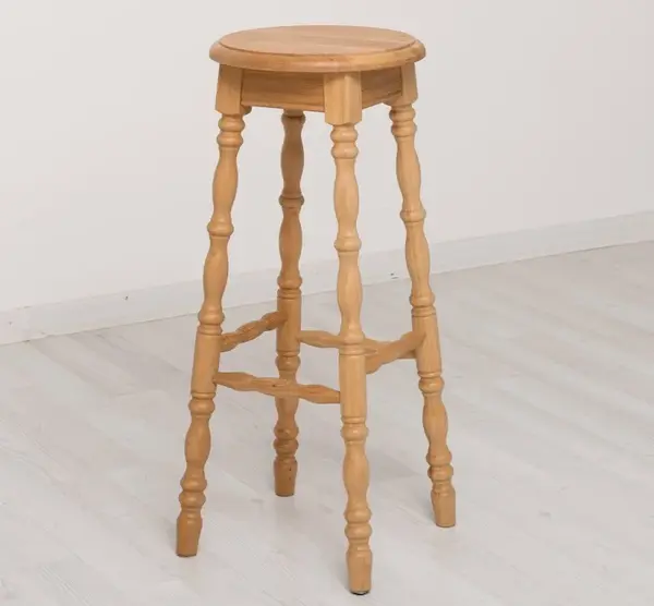 Scaun de bar cu picioare strunjite, din stejar - Culoare_P061 - LACUIT cu finisaj Lacuit