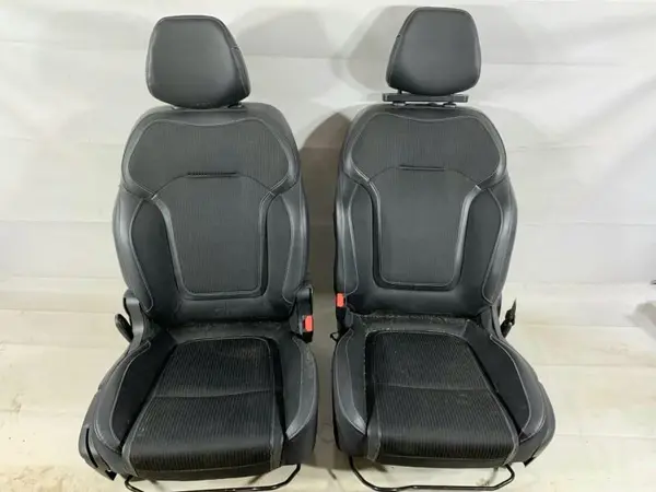 Scaune fata si bancheta piele Renault Megane 4 (2016-2020)