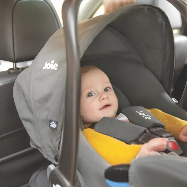Scoica auto i-Snug 2 cu tetiera reglabila, 40-75 cm, Cashew, testata ADAC si certificata R129