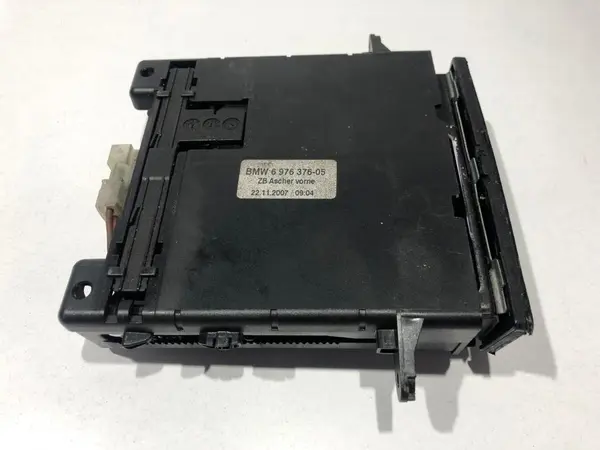 Scrumiera bord 6976376 BMW Seria 5 LCI (2007-2010)[E61]
