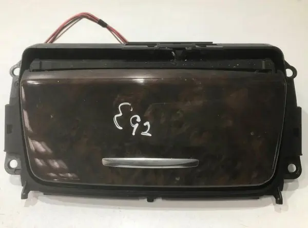Scrumiera fata 7078571 BMW Seria 1 LCI (2008-2011) (E81,E87)