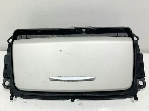 Scrumiera fata 7078571 BMW Seria 1 LCI (2008-2012) (E81,E87)