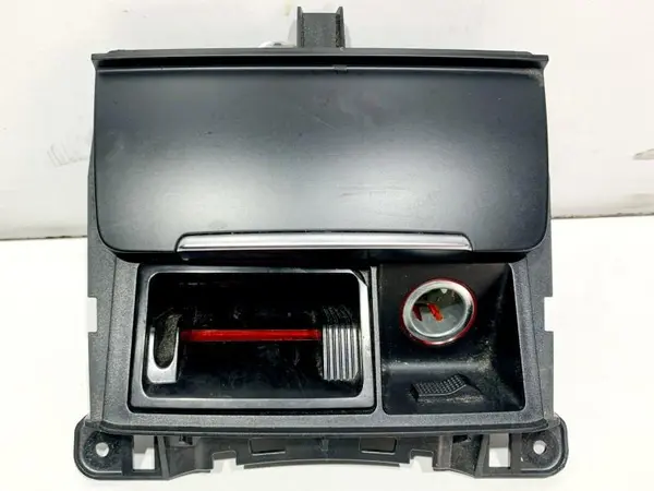 Scrumiera fata 8K0857965 Audi A4 facelift (2011-2015) [B8.5]