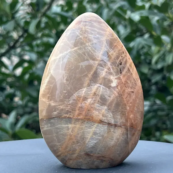 Sculptura forma libera piatra lunii somon model 1