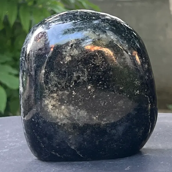 Sculptura structura Iolit (safir de apa) din Madagascar model 4