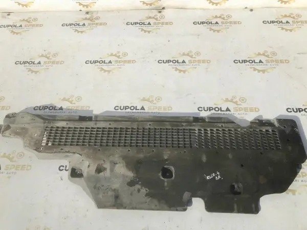 Scut lateral/caroserie dreapta 555286563r Renault Clio 4 (2012-2016)