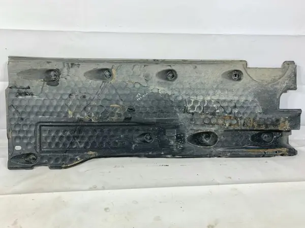 Scut lateral / caroserie dreapta 5N0825202 Volkswagen Tiguan (2007-2011)