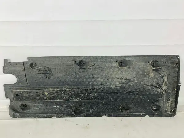 Scut lateral / caroserie stanga 1K0825201AC Volkswagen Golf 6 (2008-2013)