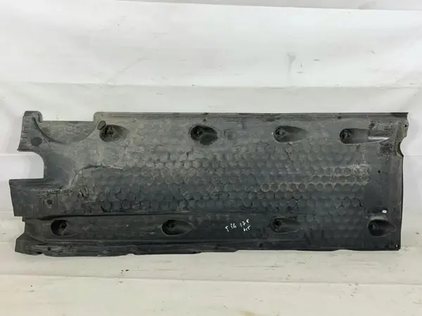 Scut lateral / caroserie stanga 5N0825201 Volkswagen Tiguan facelift (2011-2015)