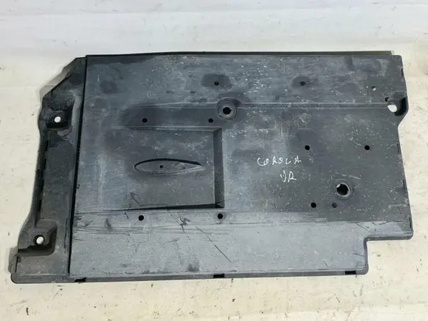 Scut lateral dreapta 58167-02151 Toyota Corolla (2012-2018)