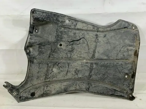 Scut lateral spate Audi A6 (2010-2018) [4G2, C7]