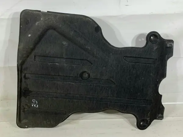 Scut spate 8U0825311A Audi Q3 (2011-2017) [8U]