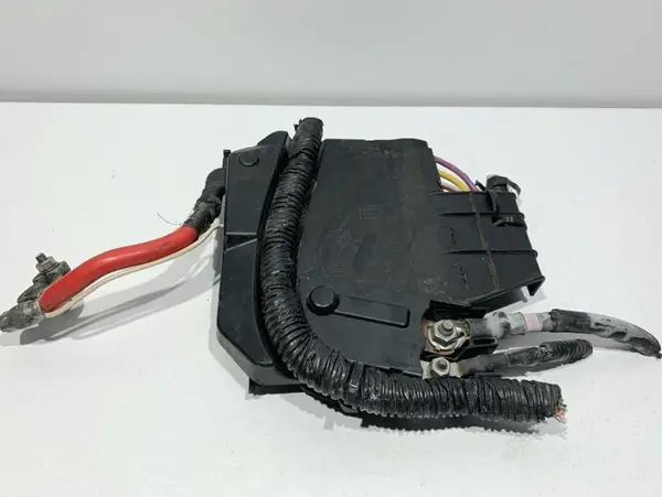 Senzor borna plus / panou sigurante 1802319041 Ford Focus 3 facelift (2014-2018) 1.6 tdci T3DB