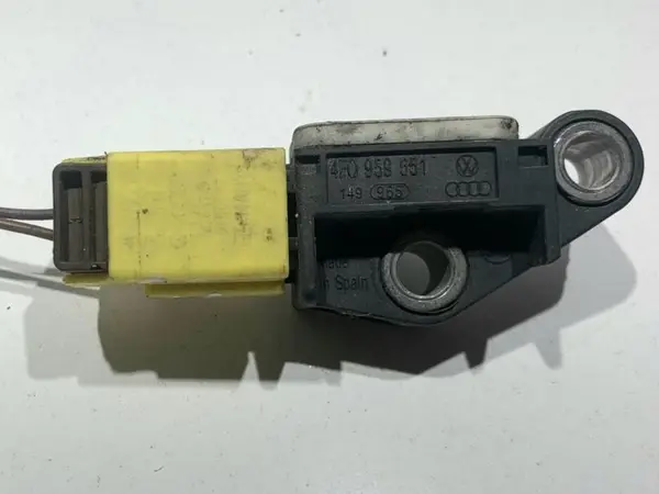 Senzor impact 4F0959651 Audi A6 facelift (2008-2011) [4f, C6]