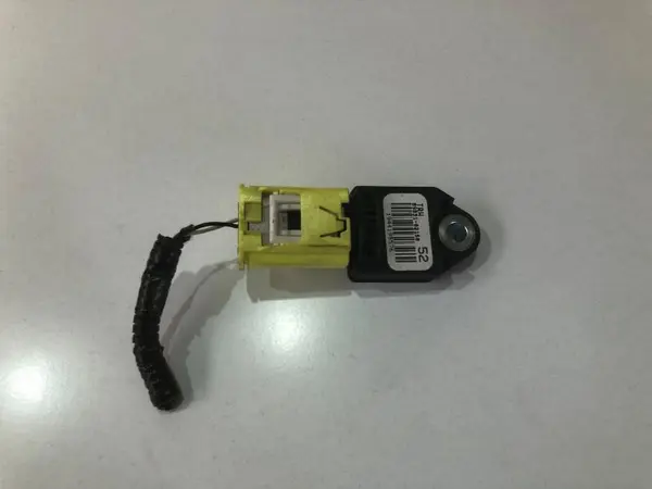 Senzor impact 89831-02150 Toyota Corolla (2012-2018)