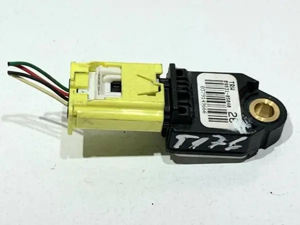 Senzor impact 89831-05040 Toyota Avensis (2009-2012) [T27]