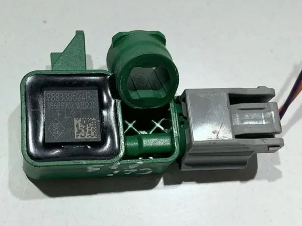 Senzor impact 988338524R Renault Captur (2013-2019)
