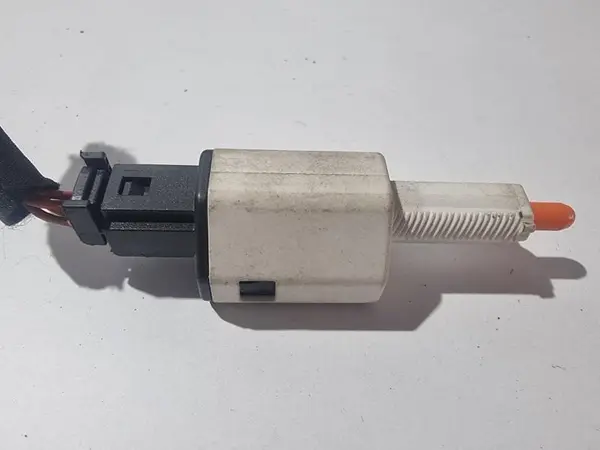 Senzor pedala frana 465010015r Renault Megane 3 (2008-2012)