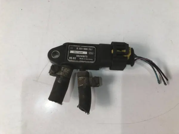 Senzor presiune 55241075 Fiat Panda (2012->) [312]
