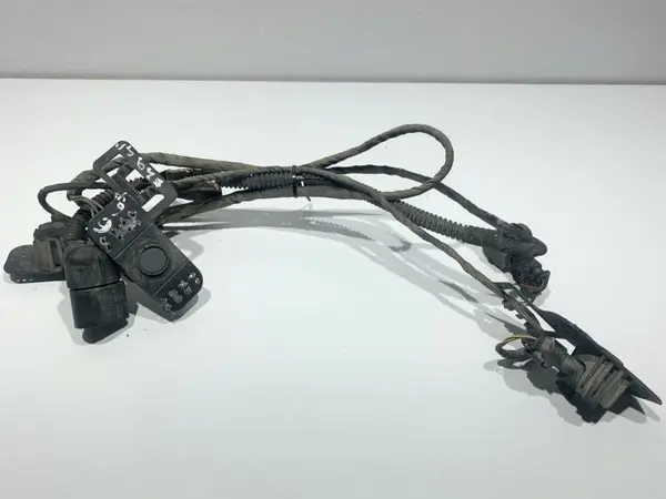 Senzori parcare cu instalatie spate Volkswagen Golf 6 plus (2009-2014)
