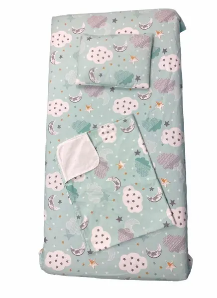 Set 3 piese paturica cu cearsaf si pernuta 140x70 cm Nori cu luna vernil