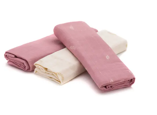 Set 3 scutece din muselina Fillikid Flowers din bambus si bumbac 75x75 cm