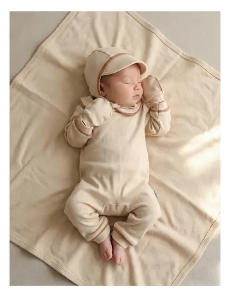 Set 4 piese bebe Kriss, model crem