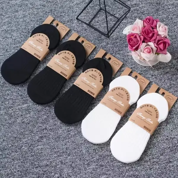 Set 5 perechi de sosete pentru dama, SS216, negru/alb, marime universala (35-39)