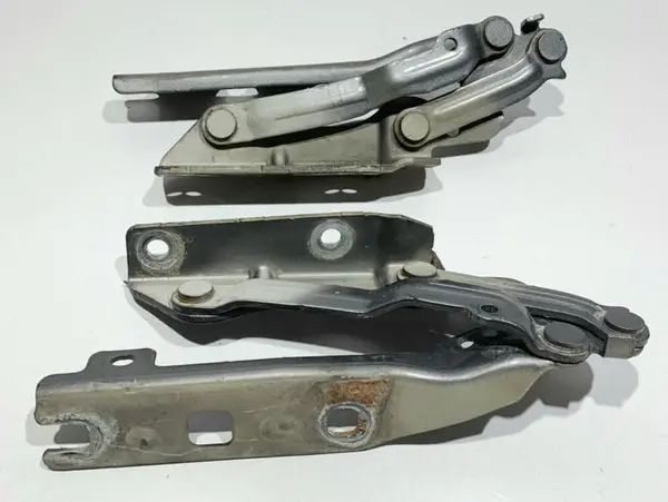 Set balamale capota fata culoare gri - la7w 5K0823302B Volkswagen Golf 6 (2008-2013)