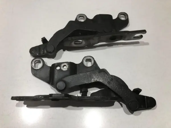 Set balamale capota fata culoare schwarz 2 (668) negru 7060559 BMW Seria 1 LCI (2008-2011) (E81,E87)