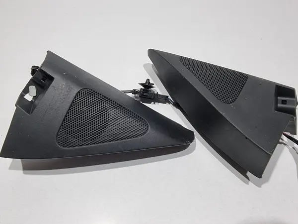Set boxe auto / tweetere fata 5N0035412A Volkswagen Tiguan (2007-2011)