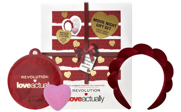 Set cadou Makeup Revolution x Love Actually Movie Night, 3 piese