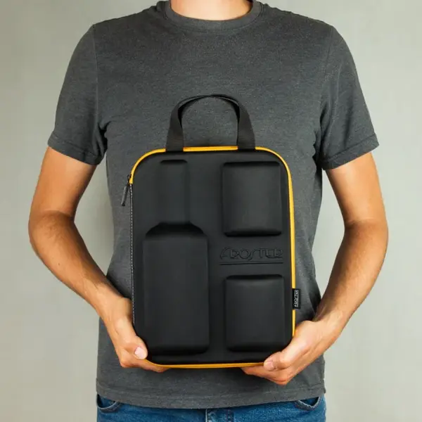 Set Cadou Whisky de Lux (2 Pahare E i Carcasa) , Perfect pentru El