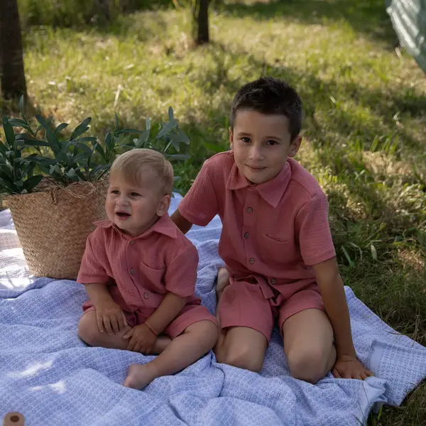 Set camasa cu pantaloni scurti din muselina - 110
