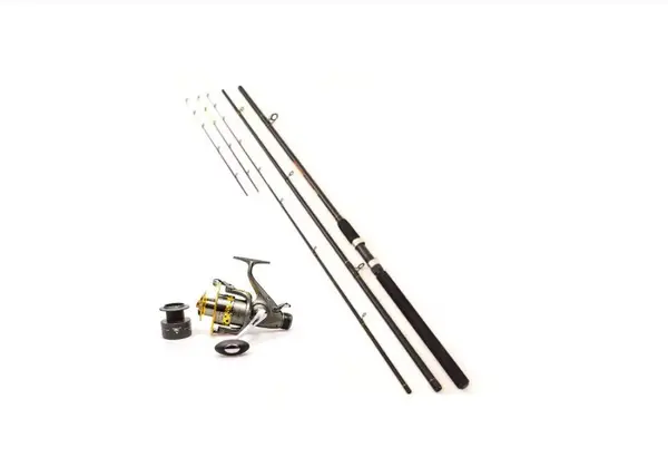 Set lanseta Accesorii pescuit > Nada si momeli cu mulineta kt3000 putere aruncare 120/180g