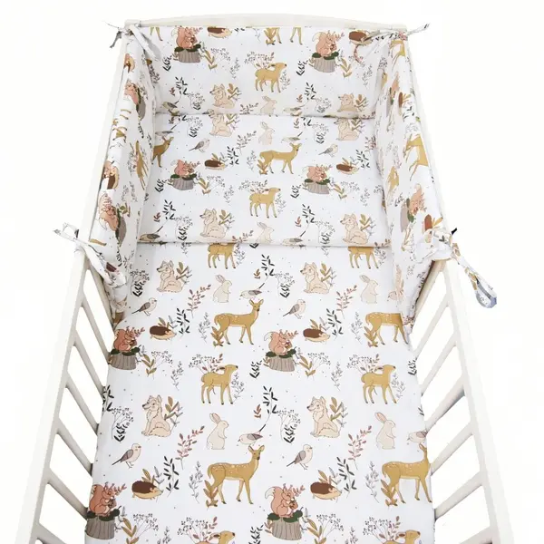 Set lenjerie de patut 3 piese Kerstin Forest Animals cu husa de pilota,fata de perna si aparatoare laterala 180x30 cm,din bumbac,inchidere cu fermoar,compatibila pautut 120x60 cm