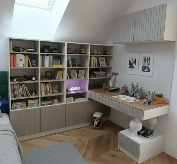 Set mobilier copii cu bibliotecă și birou cu finisaj Dublu color