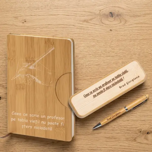 Set personalizat pentru profesor -Caiet + pix in cutie din bambus