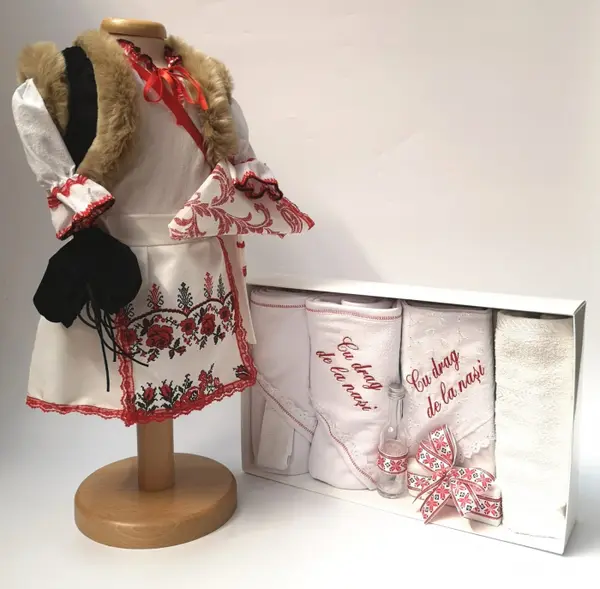 Set Traditional Botez Fetita - Costumas + Trusou 3