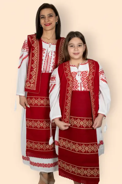 Set Traditional Mama fiica Rochie, vesta si fote Olguta 3