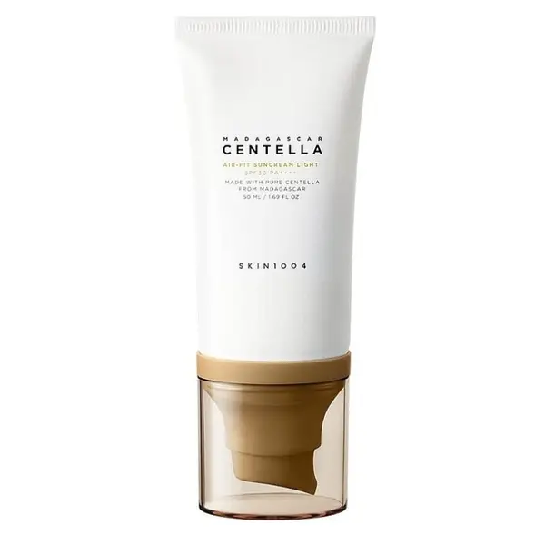 Skin1004 Madagascar Centella Air-fit Cremă de protecție solară ușoară (SPF 30) Volum 50 ml