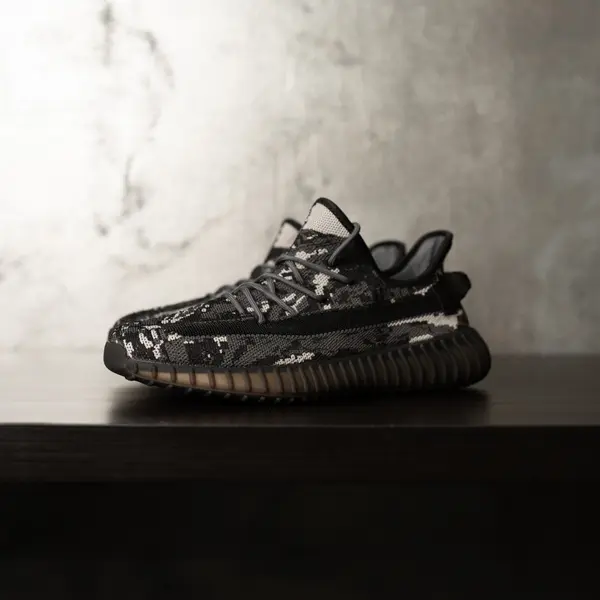 SNEAKERS BARBATI YEEZY SPLY-350 CAMO BLACK STREETWEAR ABYZ15 (MĂRIME: 40)